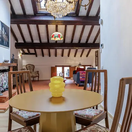 Casa Degli Adelardi - Rooftop View & Historic Charm Διαμέρισμα Μόντενα