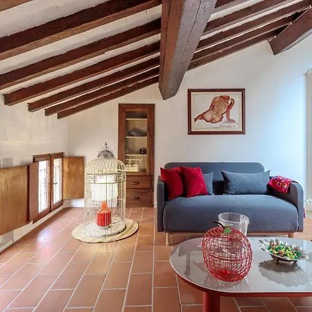 Casa Degli Adelardi - Rooftop View & Historic Charm Διαμέρισμα