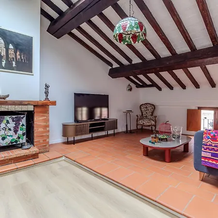 Casa Degli Adelardi - Rooftop View & Historic Charm Μόντενα
