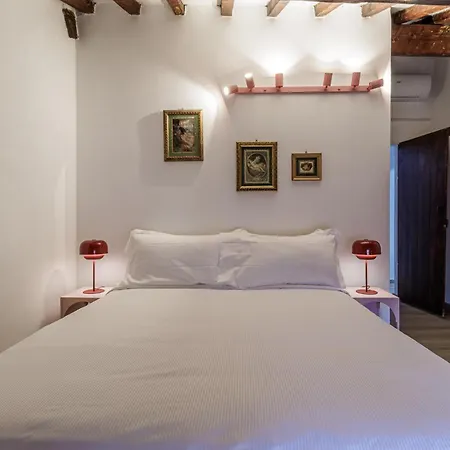 Casa Degli Adelardi - Rooftop View & Historic Charm *